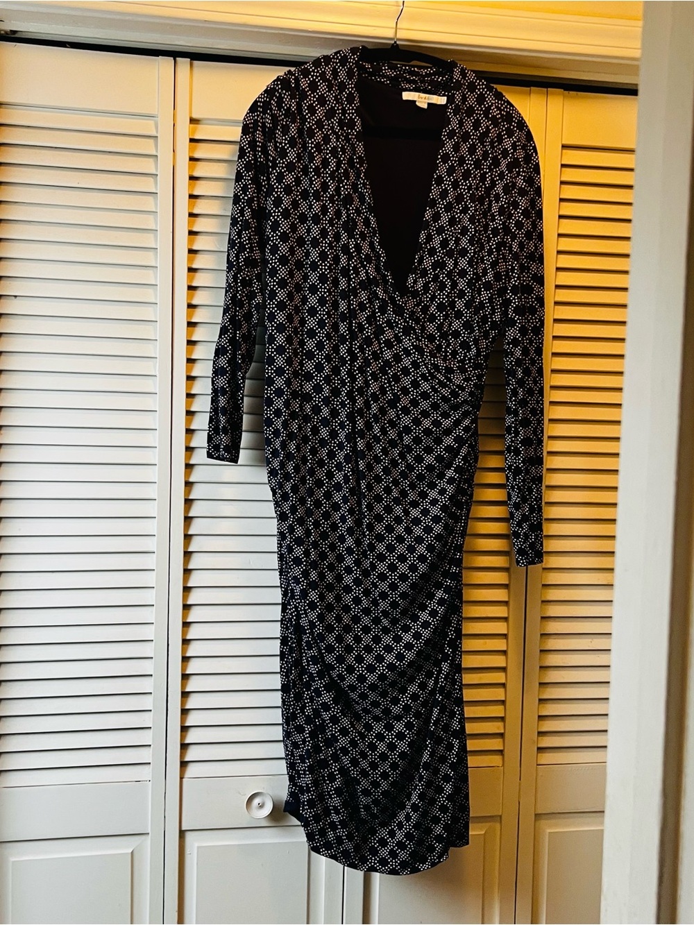 Boden l Classic l Elegant & Versatile 
Black & White Geometric